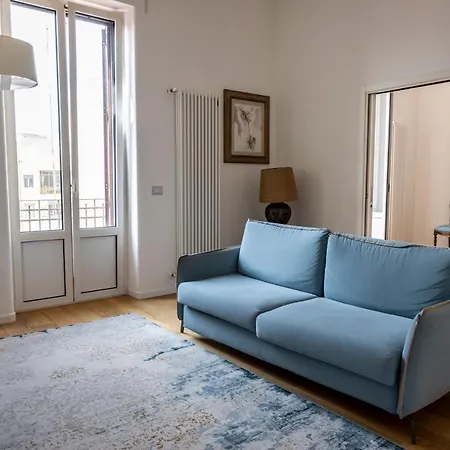 Apartment Middle Way Stylish