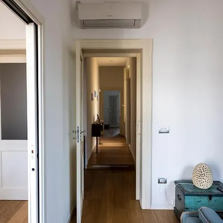 Apartment Middle Way Stylish Bari